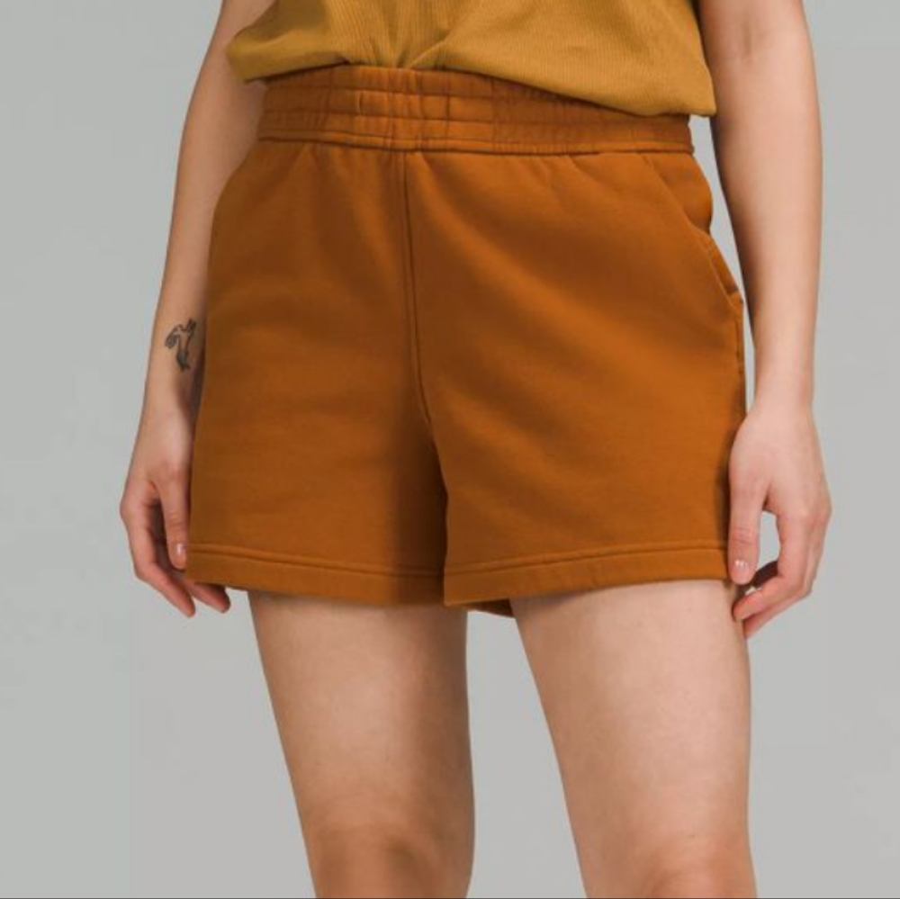 Lululemon butternut brown loungeful short